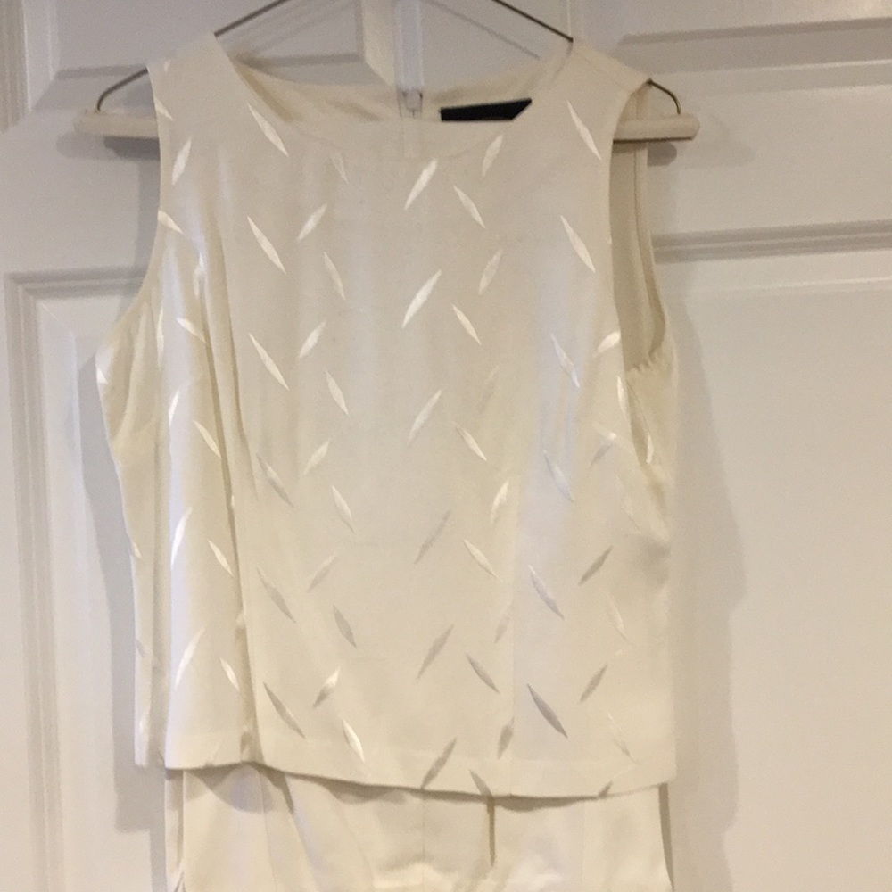 Ladies pant suit-worn once- dry cleaned
